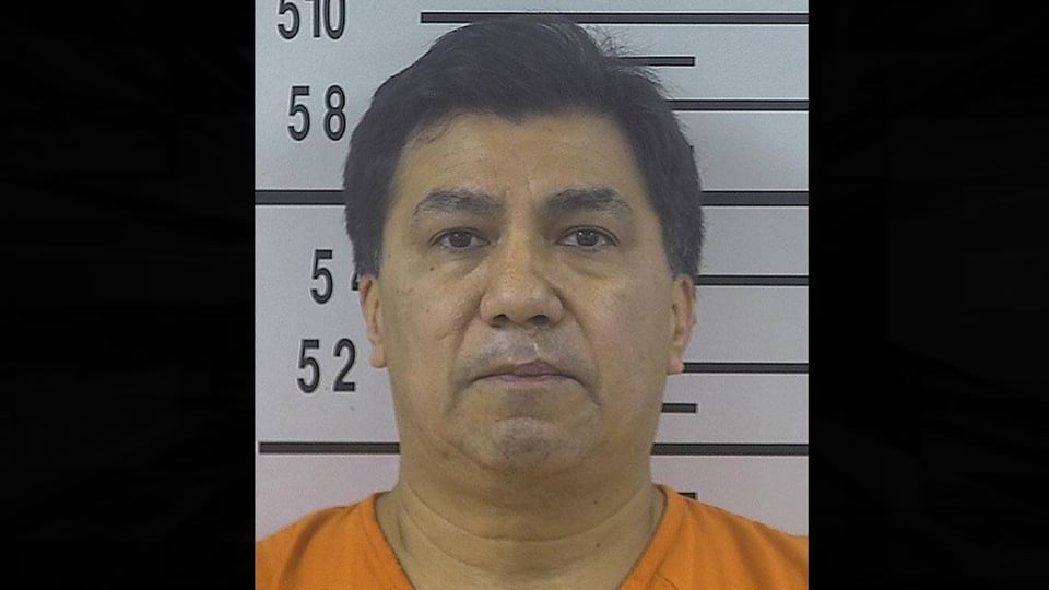 Policía hispano de Texas es acusado de asesinar a su esposa a balazos (FOTOS) featured image