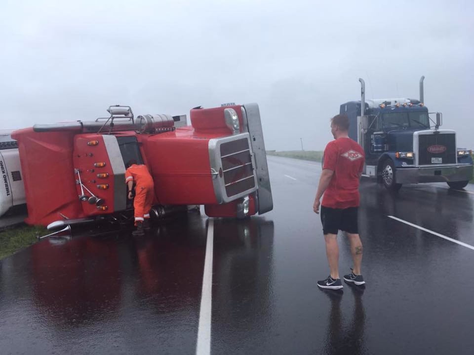 Texas: Emiten estado de desastre ante el embate de ‘Marco’ y ‘Laura’ featured image