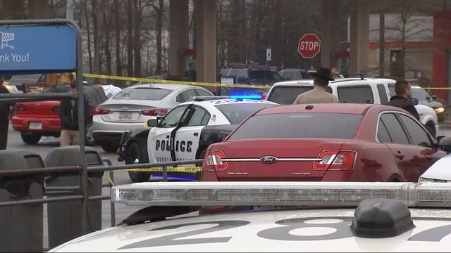 ÚLTIMA HORA: Confirman que agente de ICE mató a hombre en Walmart
