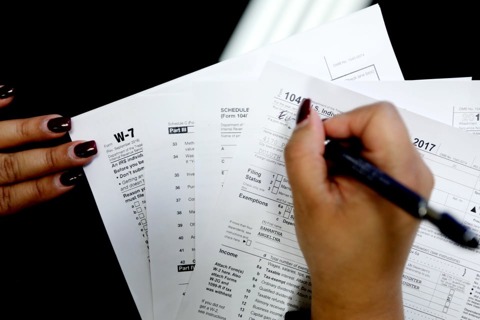 Cómo declarar los impuestos de una persona fallecida