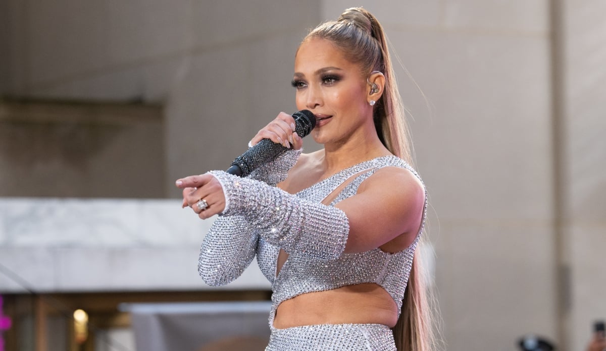 Resurgen fotos de Jlo enseñando su ‘intimidad’ en reveladores leggins sin ropa interior (FOTOS)