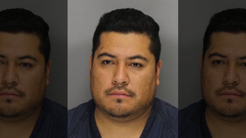 Arrestan a latino por muerte de mujer tras disputa doméstica