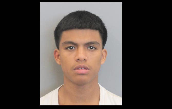 Texas: Buscan a peligroso pandillero hispano, lo acusan del robo de más de cien mil dólares (FOTOS)