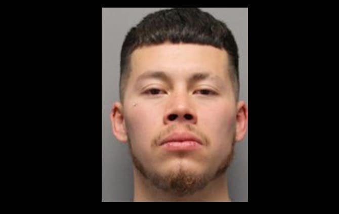 Texas: Acusan a hispano ebrio de armar tiroteo en mercado de pulgas en Houston