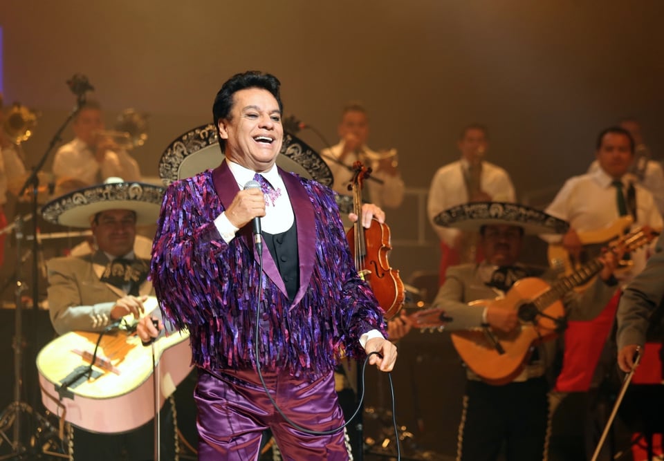 ¿SÍ ESTÁ VIVO? Exmanager revela ‘verdad’ sobre la supuesta ‘resurrección’ de Juan Gabriel (VIDEOS)