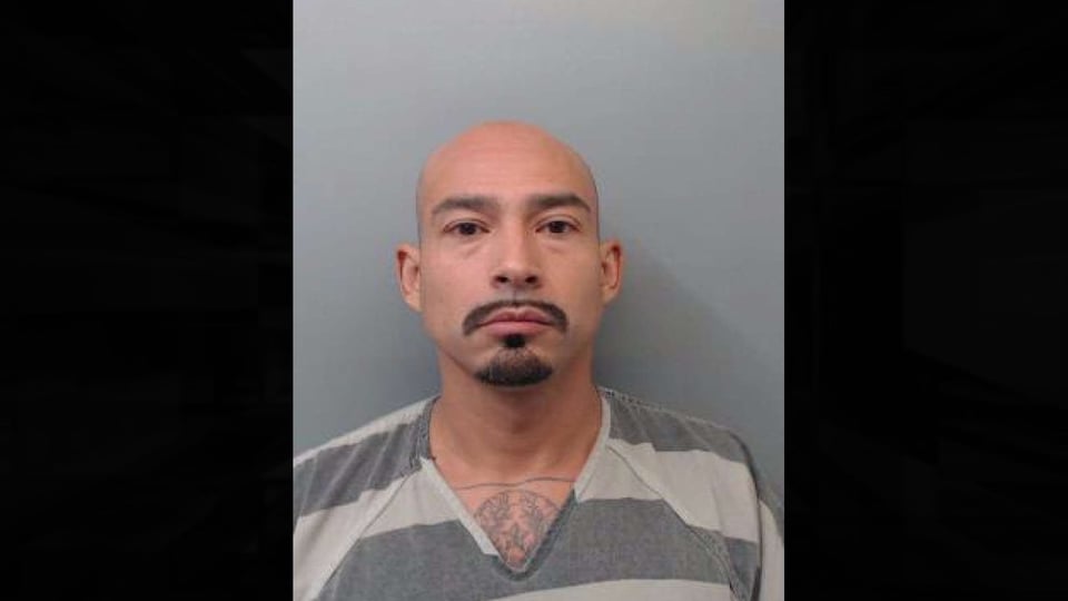 Capturan a peligroso fugitivo acusado de asesinato en Texas