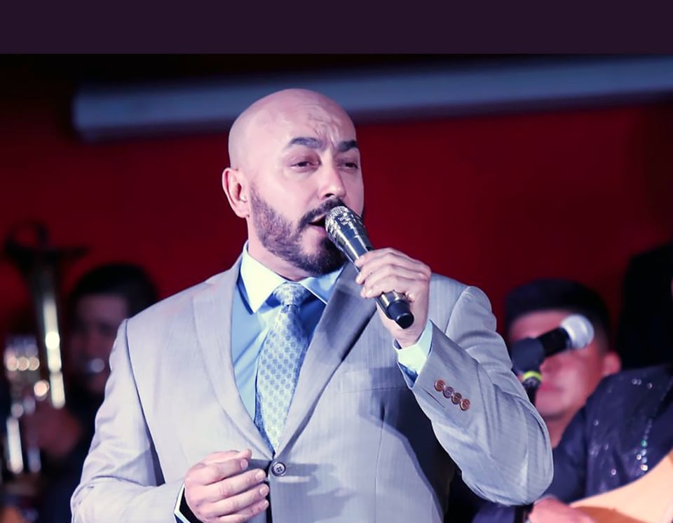 Con una canción, Lupillo Rivera recuerda cuando su hermano Juan estuvo en la cárcel (VIDEO)