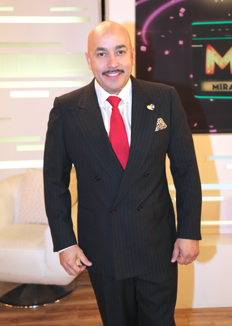 Lupillo Rivera presenta en redes a su «nueva novia» (VIDEO)