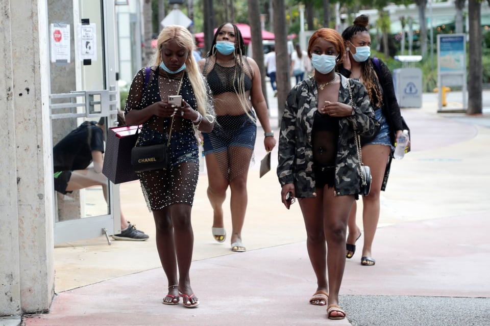 Condado de Oregon lanza orden de mascarillas de coronavirus que exime a personas no blancas (FOTO) featured image