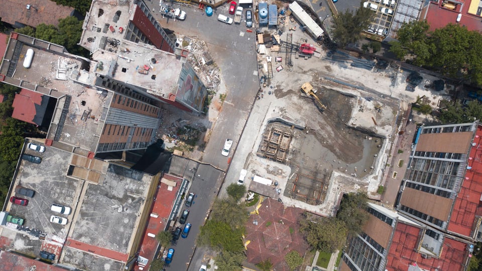 Edificios dañados, recordatorio de sismo en Ciudad de México
