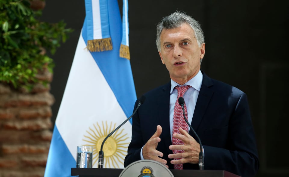 Argentina: Mauricio Macri anuncia reducción de gabinete y más impuestos