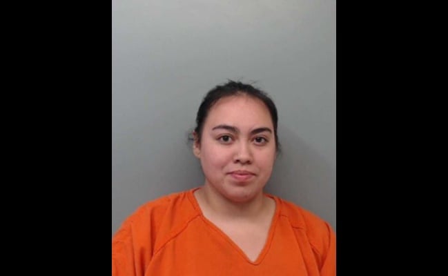 Arranque de celos manda a mujer a la cárcel y a su pareja al hospital