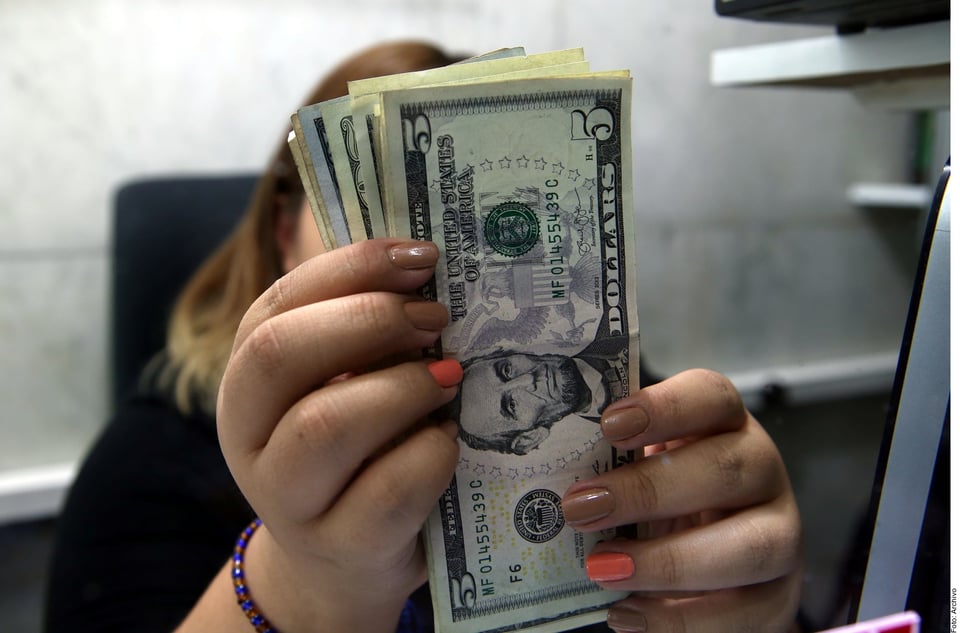 Cambio del peso mexicano al dólar se mantiene estable el 9 abril