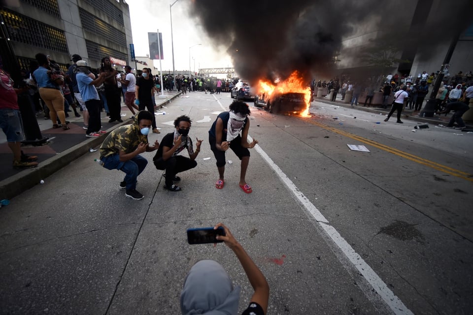 Mario Guevara reporta disparos en protesta por muerte de Rayshard Brooks en Atlanta (VIDEOS)