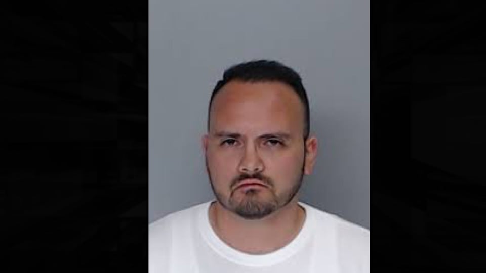 Detienen a maestro de Texas al intentar tener sexo con adolescente
