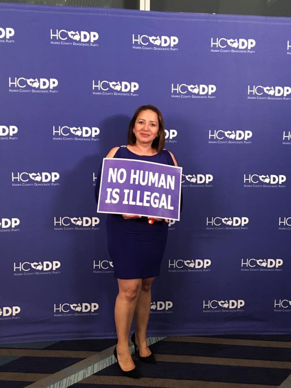Hispana habla sobre la importancia de que los latinos voten en las elecciones de medio término