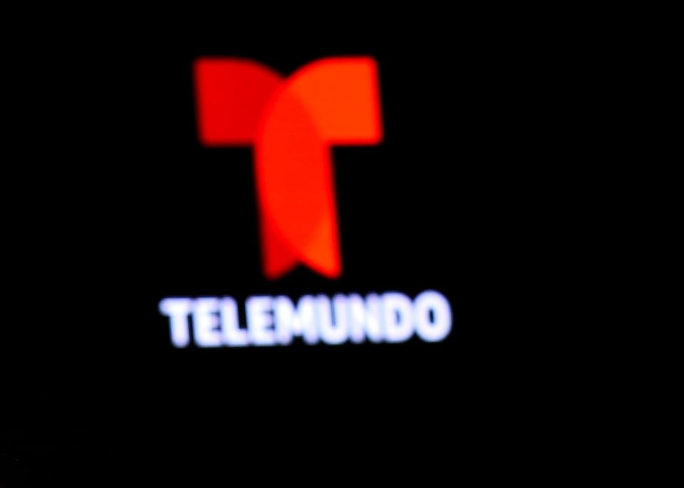 Miguel Bedoy, ex presentador de Telemundo anuncia demanda contra la empresa por presunta discriminación y acoso (VIDEOS)