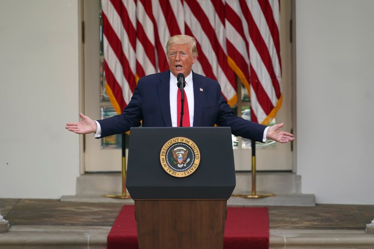 Trump confirma que impondrá nuevas restricciones migratorias a visas de trabajo (VIDEO)