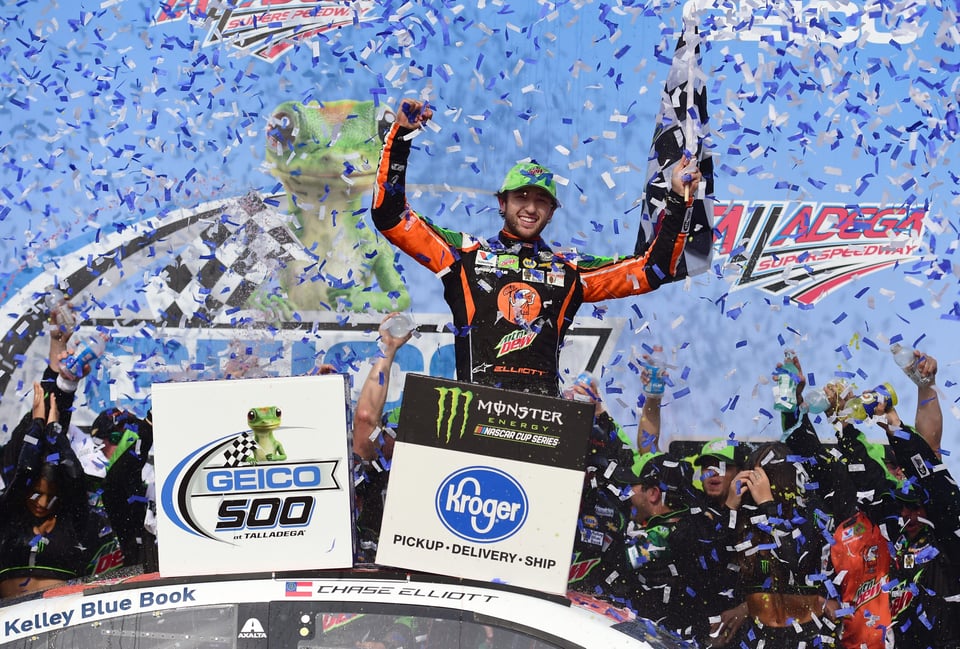 Chase Elliott ganó la Geico 500 en el Talladega Superspeedway