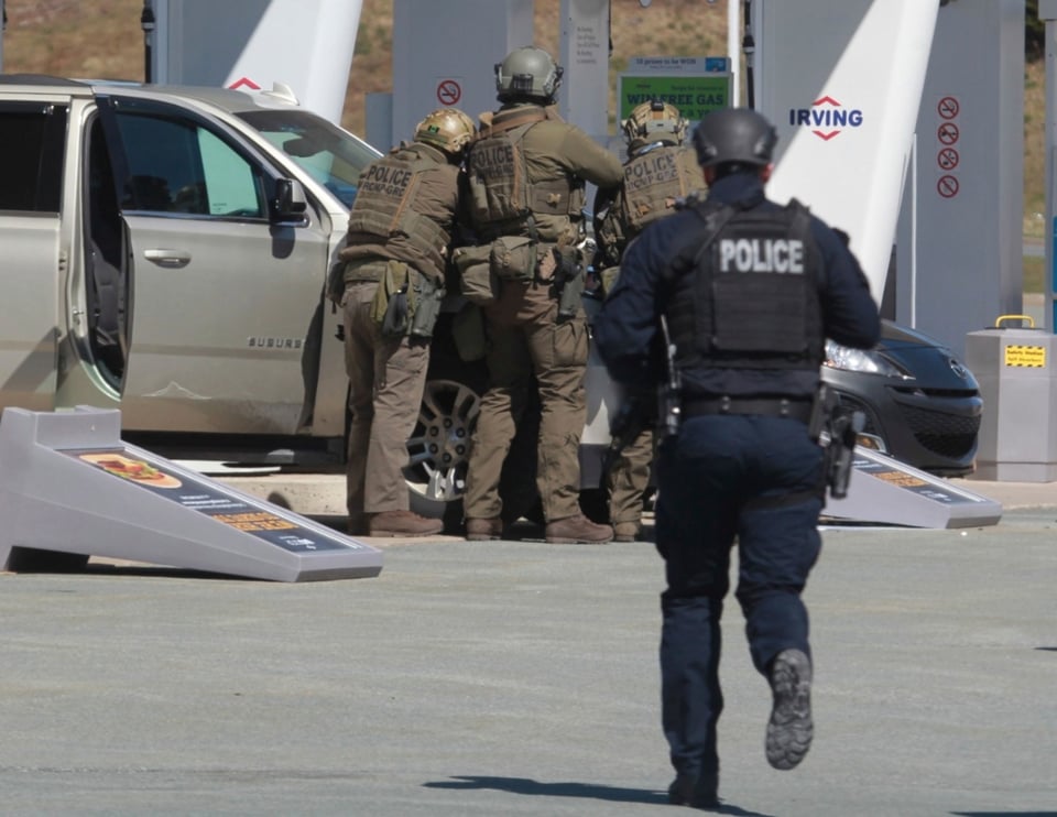 Se desata tiroteo en Canadá, reportan 10 muertos (FOTO)