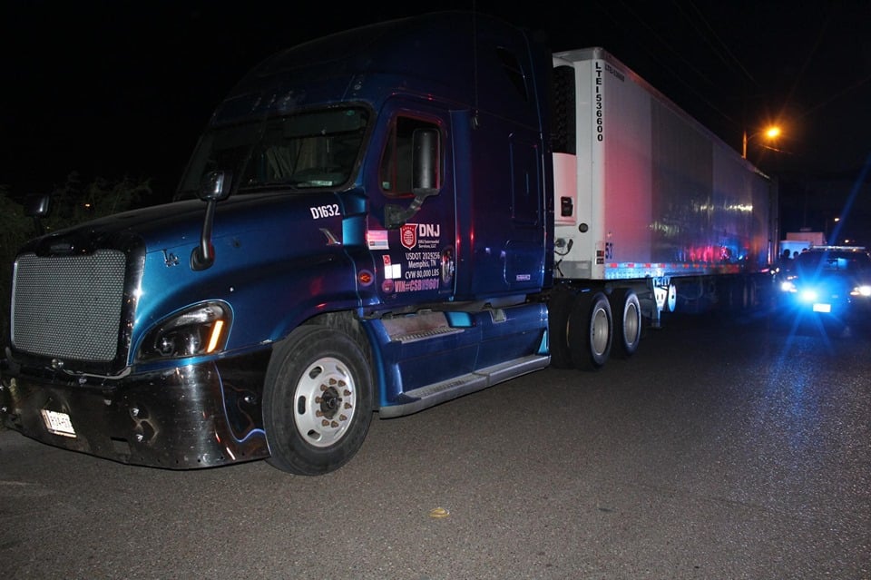 Empresa de Texas ofrece sueldo de 14 mil dólares semanales a quienes apliquen para chofer de trailer