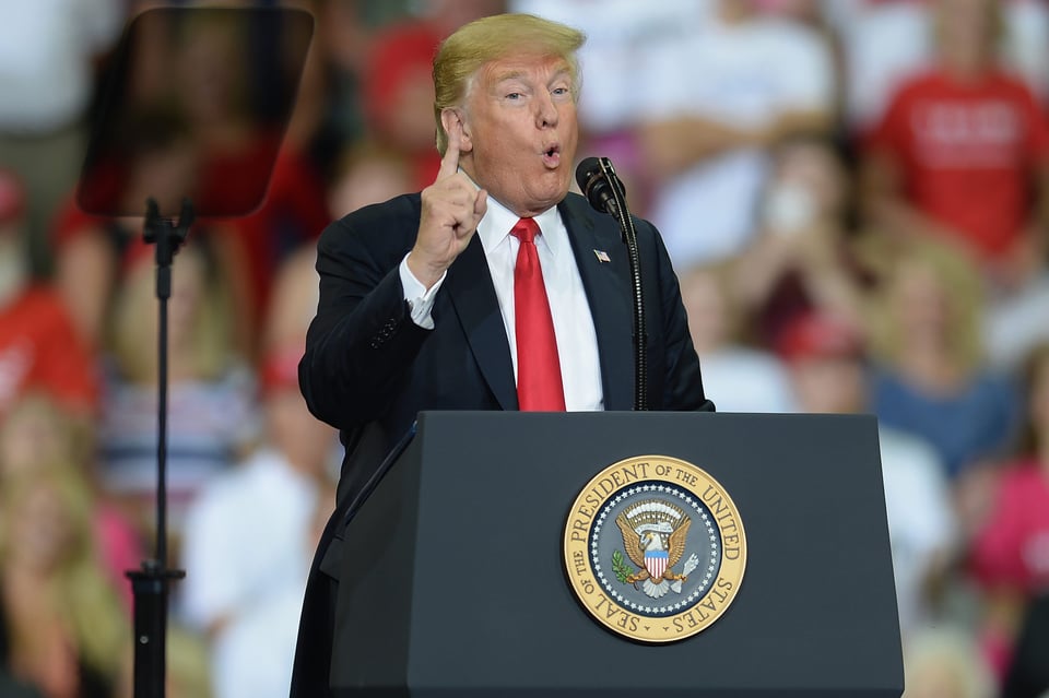 Trump amenaza con 267,000 millones de dólares más en aranceles a China