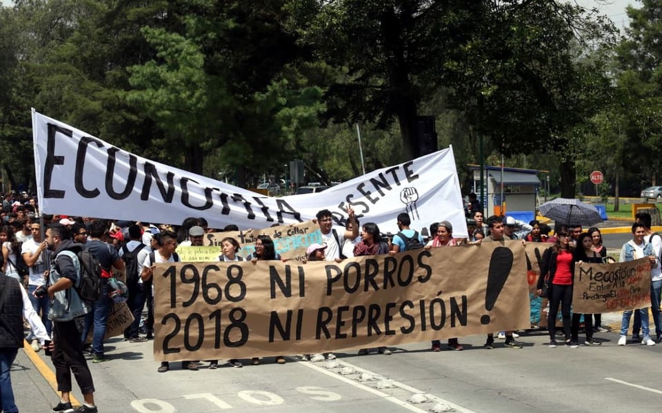 México: Marchan en Ciudad Universitaria contra violencia de porros
