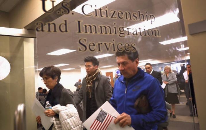 Abogado de inmigración responde sus preguntas en Mundo Hispánico (VIDEO)