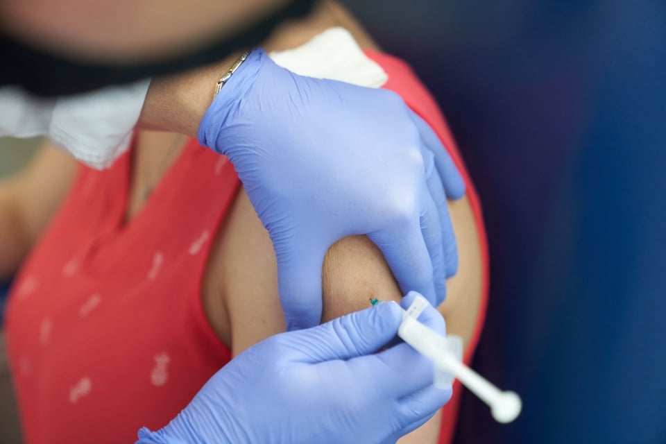 ¿Todos a salvo? Acuerdan EE.UU. y farmacéuticas, dosis de vacuna contra coronavirus (FOTO)