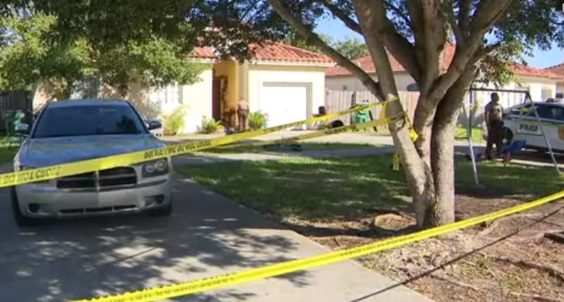 Crónica: Adolescentes hispanos mueren baleados por otro amigo latino