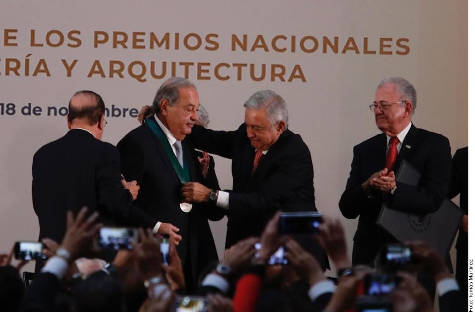 AMLO considera que la virtud de Carlos Slim es que es un hombre austero