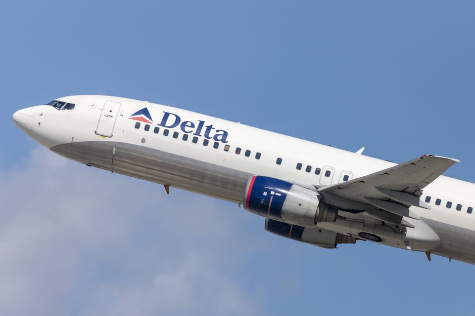 Delta Airlines contratará 1.000 asistentes de vuelo: Estos son los requisitos