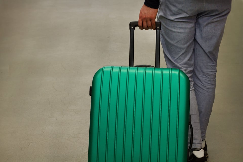 volver deportado, Bank Accounts After Deportation: What You Should Know