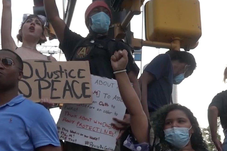 Tras el crimen racista en el que murió George Floyd, ¿dejará de existir la policía?
