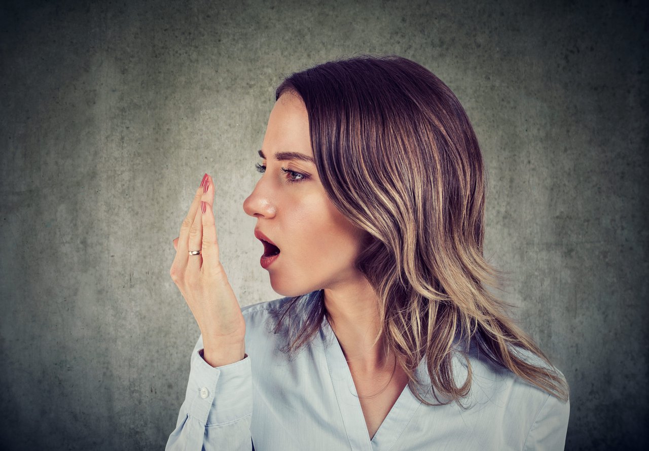 Aliento de dragón: Cómo solucionar tu problema de halitosis o mal aliento
