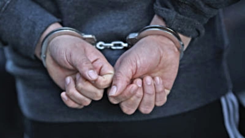 Crónica: Castigó a machetazos a sus hijos por comprar dulces (FOTOS)