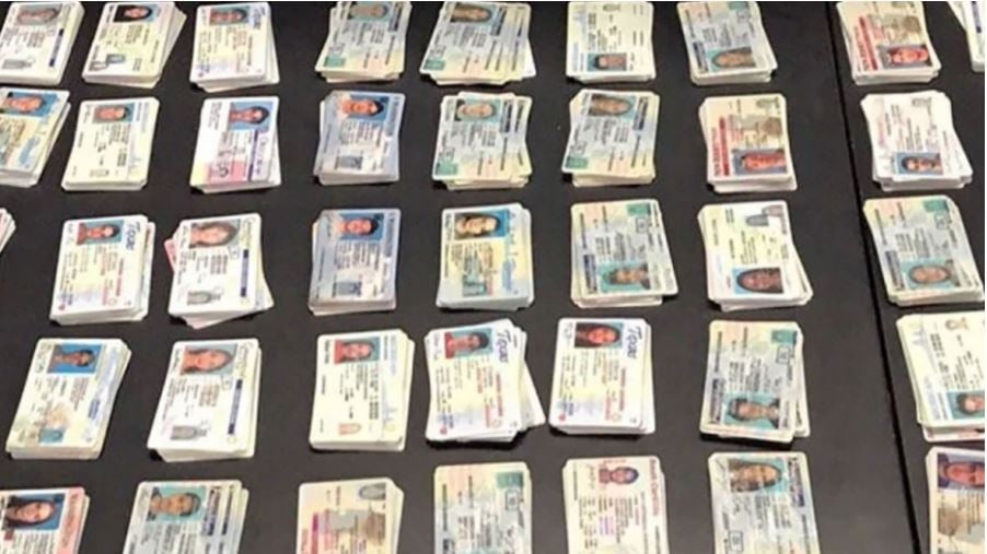 Autoridades estadounidenses se incautan de 20,000 licencias de conducir falsas