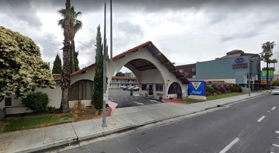 Más de 2,000 piden compensación a Motel 6 por dar sus datos a ICE