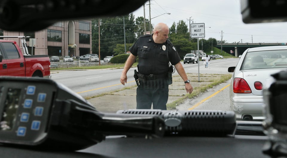 ¿Qué hacer cuando un inmigrante tiene cita en corte por infracción vial? featured image