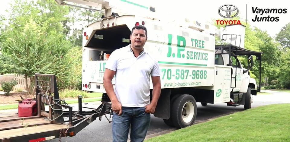 Empezó su negocio con solo una camioneta y hoy en día ya gana $80,000 al mes featured image