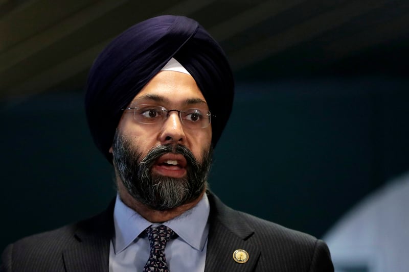 Nueva Jersey restringe cooperación policial con ICE