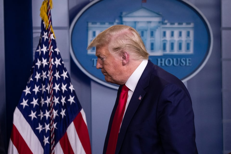 EEUU supera los 300 mil contagiados de coronavirus y Trump habla en vivo