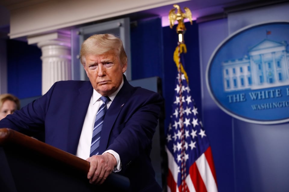 EN VIVO: Trump habla tras aumentar a 10,000 los muertos por coronavirus en EE.UU.
