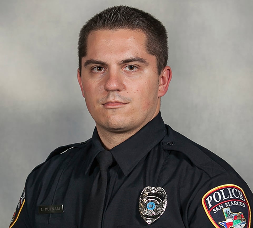 Hispano embosca policías en Texas; confirman 2 muertos