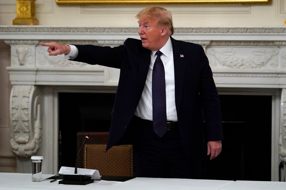 Trump dice que toma hidroxicloroquina para prevenir COVID-19