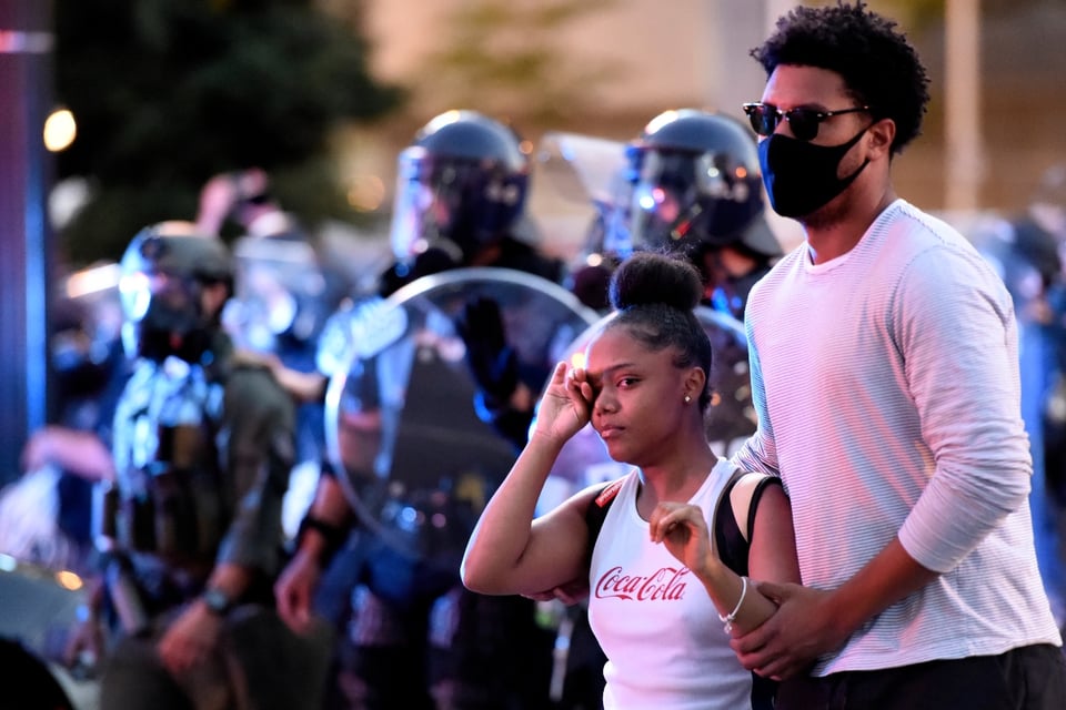 Hispanos se unen a las protestas en Houston por el asesinato de George Floyd featured image
