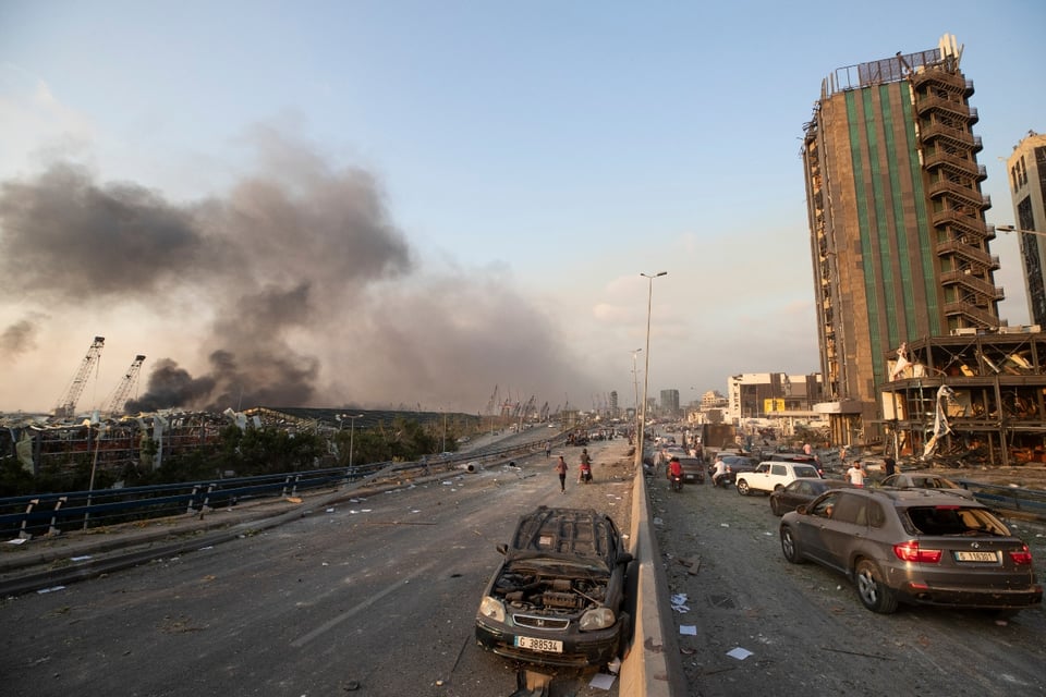 Se filtra video sobre ‘objeto’ que parece provocar la explosión en Beirut (VIDEO)
