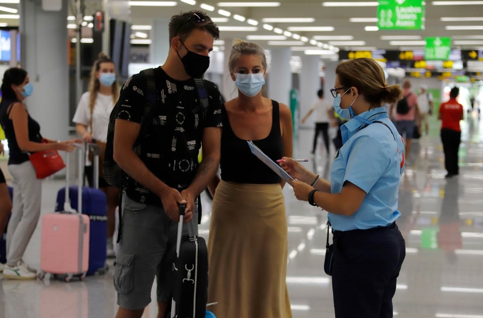 Unión Europea extiende restricción a viajes provenientes de EE.UU.