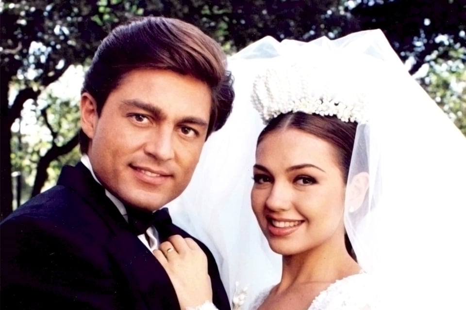 Actriz de Televisa confiesa lo que pasó con el romance entre Thalía y Fernando Colunga (VIDEO) featured image