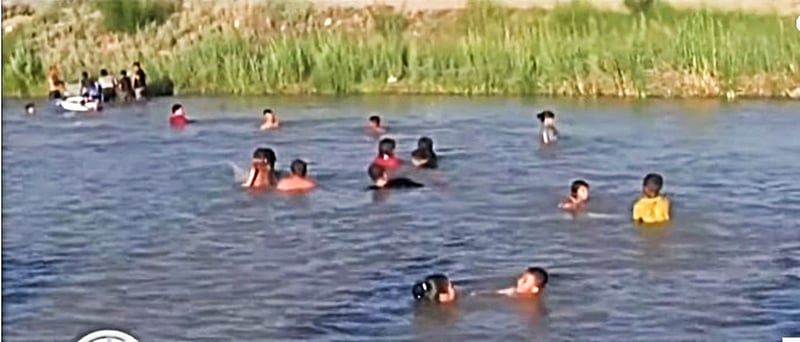 Crónica: Inmigración ataca bañistas en Río Bravo, ¿qué más van a hacer?